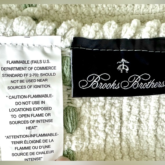 Brooks Brothers Bath Mat Lg Cotton Bath Rug  Ivory W/ Green Embroidery Squares - Picture 5 of 6
